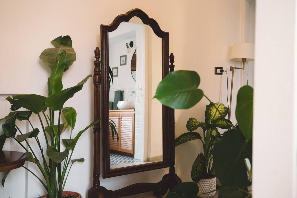 Vaticano/Trastevere Floreal Suite Рим Екстер'єр фото
